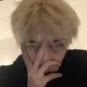 欧美xxxx做受人妖
